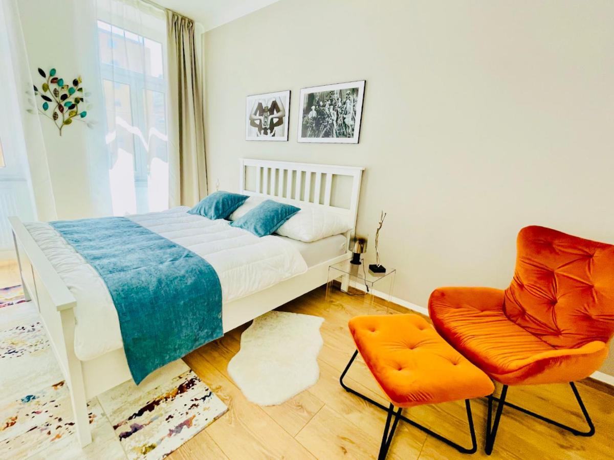 Colorful & Quiet Apartment In Beautiful Viennese Building Экстерьер фото